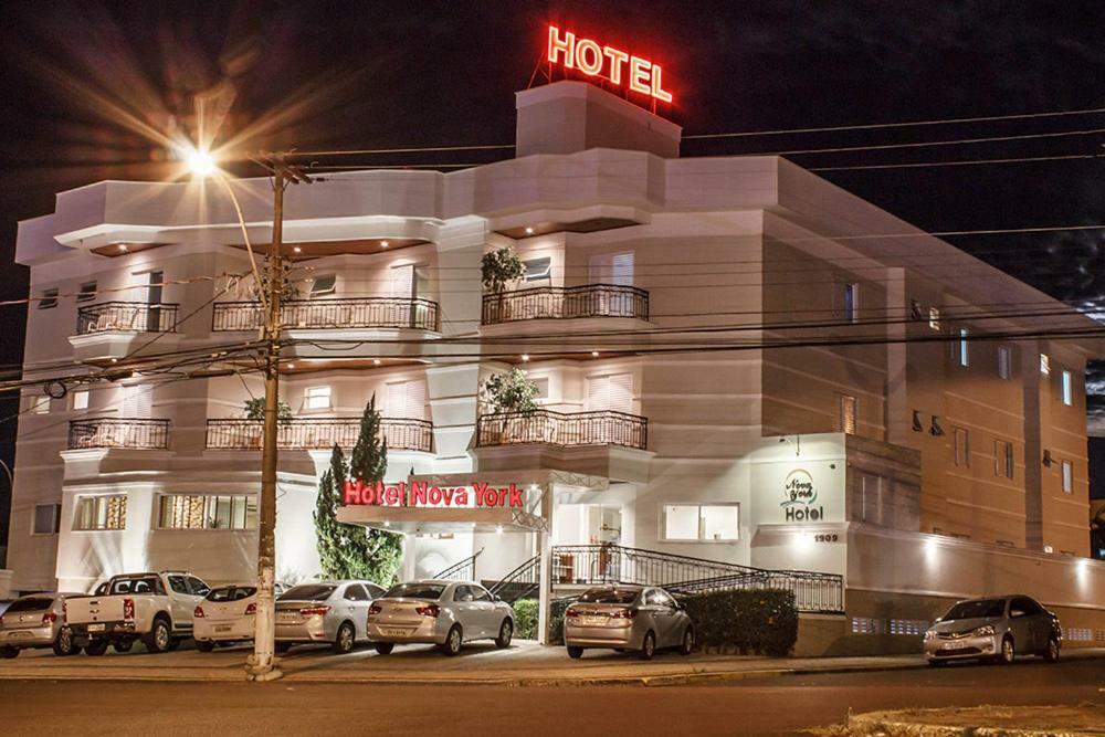 Hotel Nova York อาราซาตูบา ภายนอก รูปภาพ